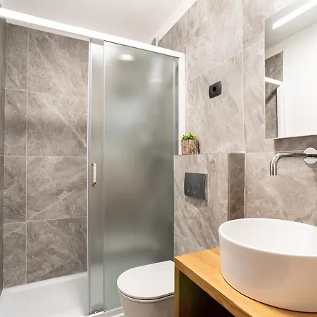 Capraria Appartments In Historic Center, With Private Parking Koper Exterior photo