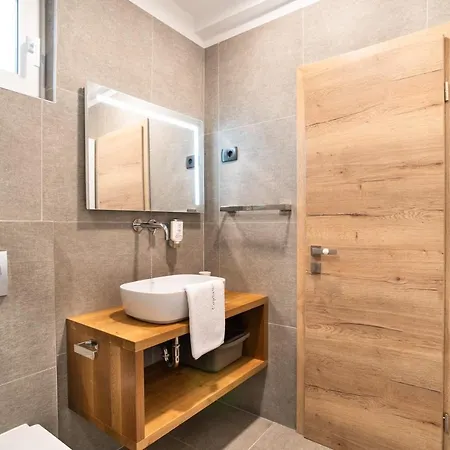 Capraria Appartments In Historic Center, With Private Parking Koper Exterior photo