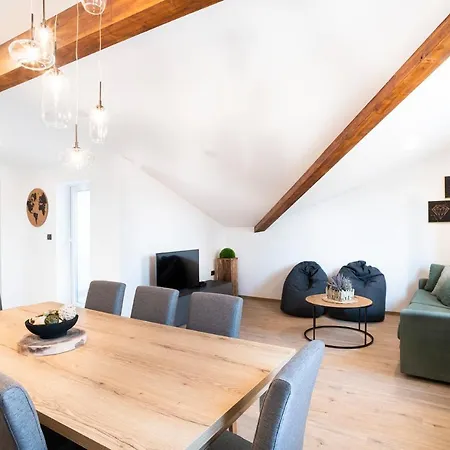 Capraria Appartments In Historic Center, With Private Parking Koper Exterior photo