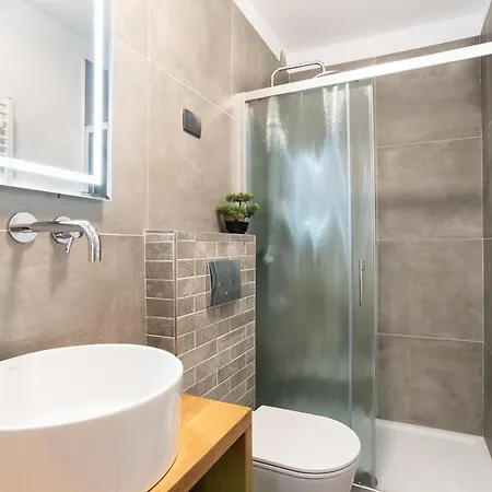 Capraria Appartments In Historic Center, With Private Parking Koper Exterior photo