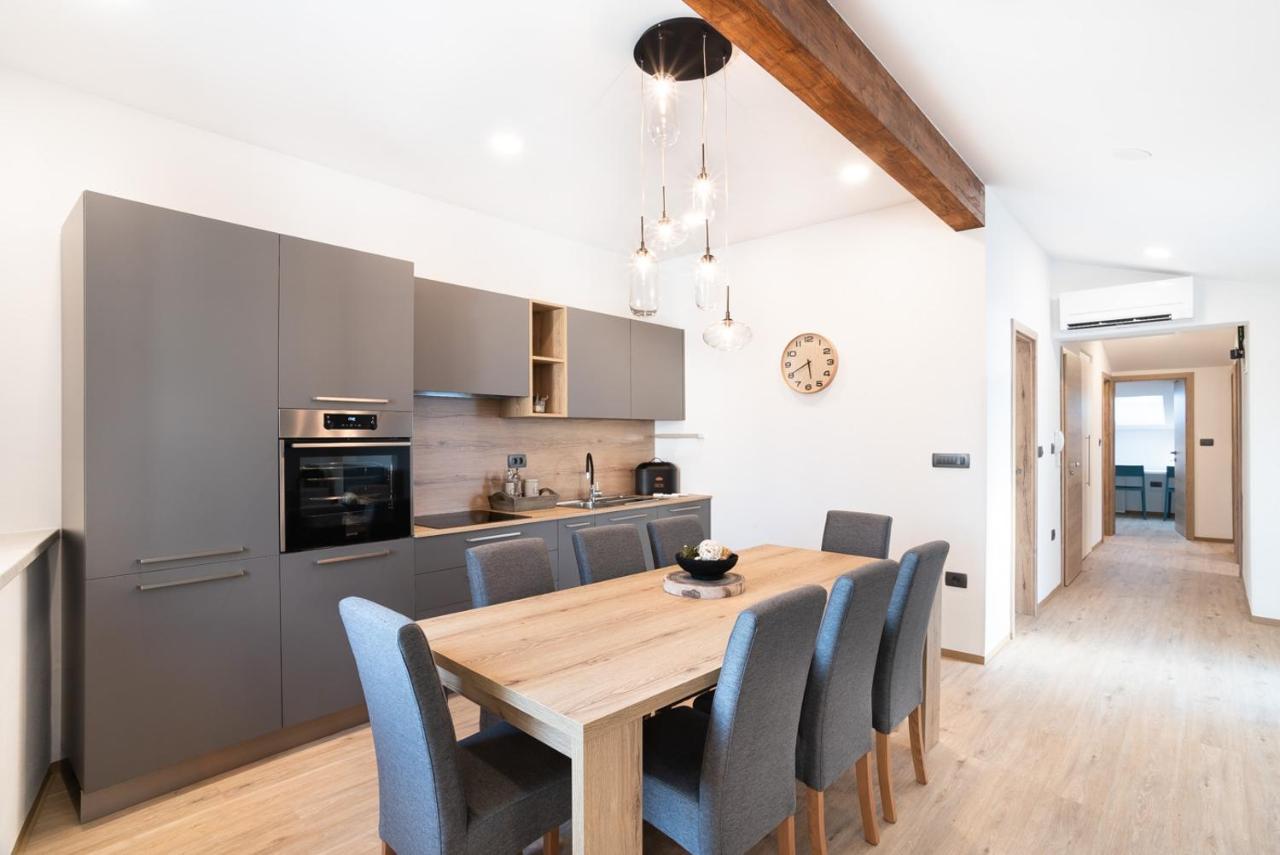 Apartment Capraria Appartments In Historic Center, With Private Parking Koper