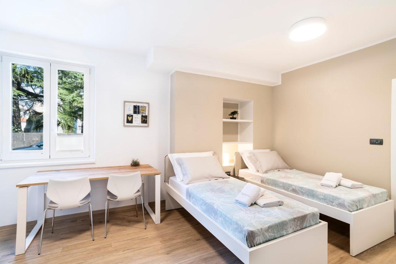 Apartment Capraria Appartments In Historic Center, With Private Parking