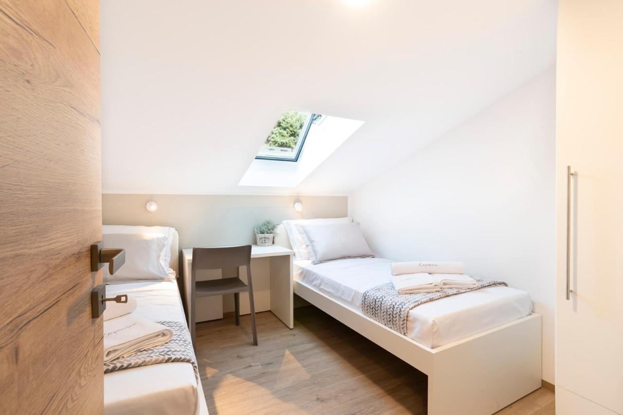Capraria Appartments In Historic Center, With Private Parking Apartment