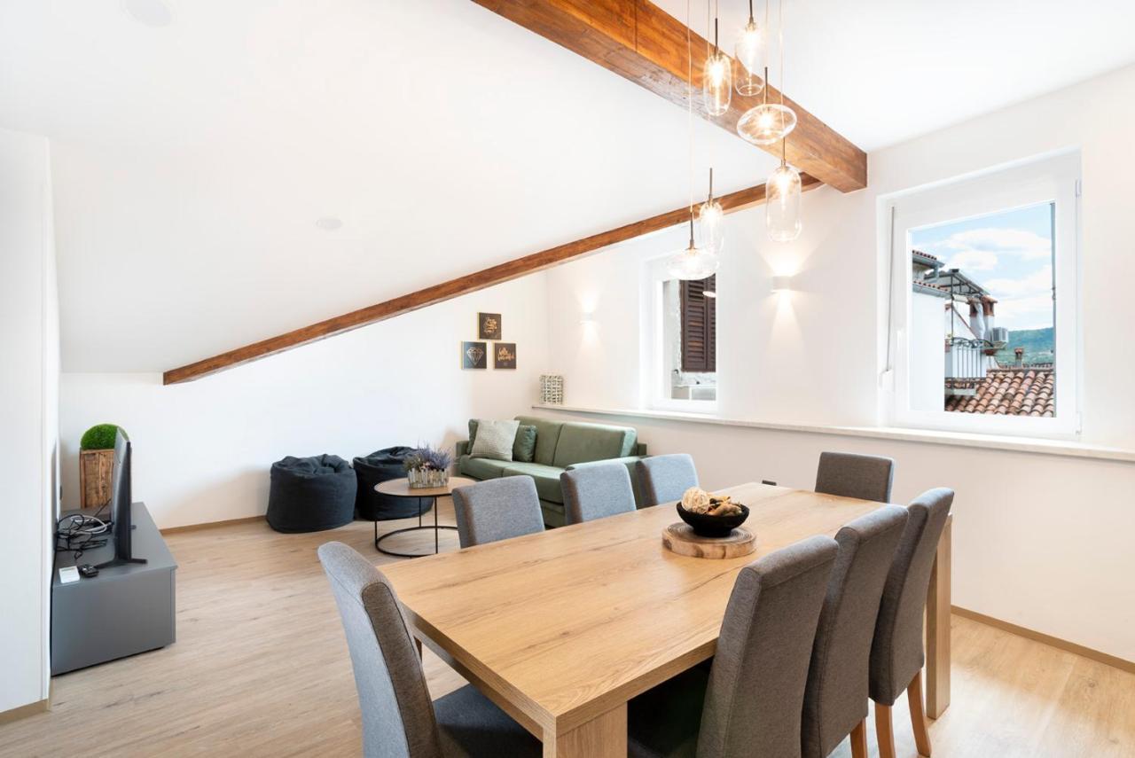 Capraria Appartments In Historic Center, With Private Parking